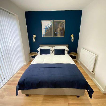 Large 5-Bed City Centre Townhouse With Secure Parking Манчестер Екстер'єр фото