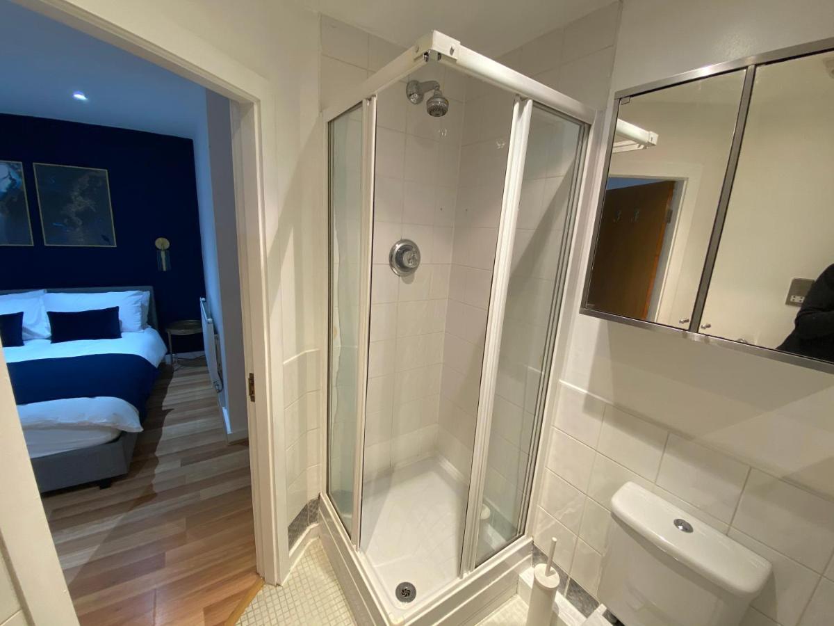 Large 5-Bed City Centre Townhouse With Secure Parking Манчестер Екстер'єр фото